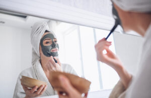 Sposób na niedoskonałości skórne. Jak pozbyć się zaskórników?