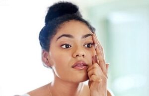 Soczewki toryczne a astygmatyzm – jak pomogą w poprawie ostrości widzenia? Soczewki toryczne